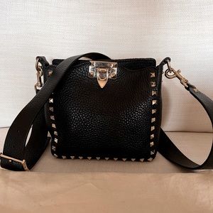 Valentino mini rockstud hobo bag - Black